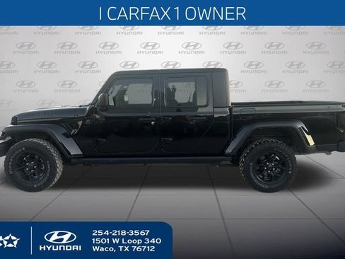 Used 2024 Jeep Gladiator Willys image 12
