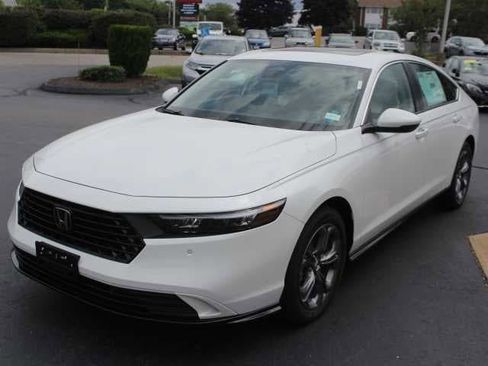 New 2025 Honda Accord EX-L image 14