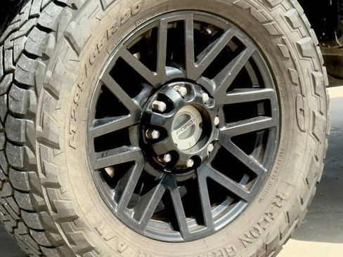 Used 2019 Ford F350 Lariat AWD/4WD image 13
