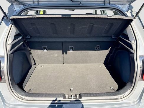 Used 2025 Hyundai Venue SEL FWD image 24