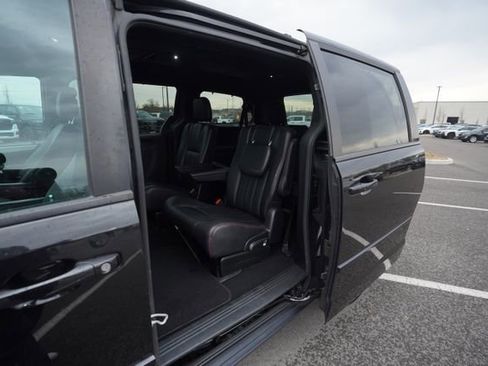 Used 2017 Dodge Grand Caravan GT image 14