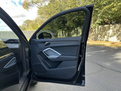 Used 2021 Audi Q3 2.0T Premium w/ Convenience Package image 28