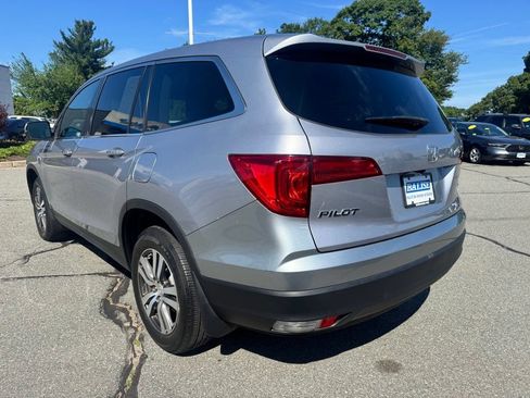 Used 2017 Honda Pilot EX image 4