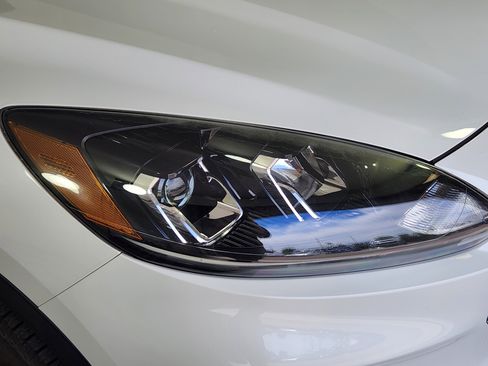 Used 2020 Ford Escape SE AWD/4WD image 10