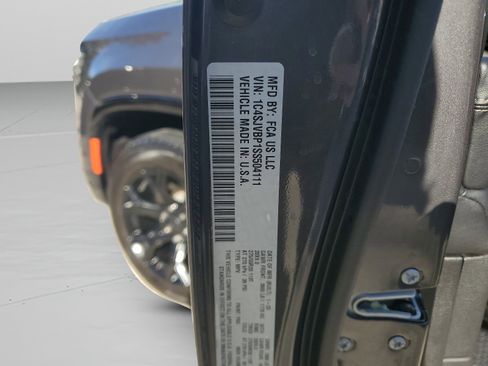 Used 2025 Jeep Wagoneer Series II image 33