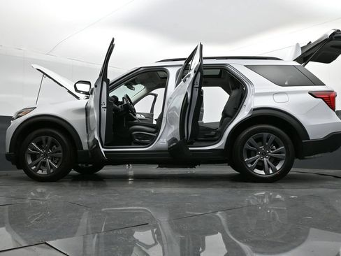 New 2026 Ford Explorer Active w/ Active Comfort Package AWD/4WD image 35