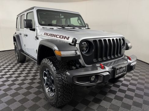 Used 2023 Jeep Wrangler Unlimited Rubicon w/ LED Lighting Group AWD/4WD image 3