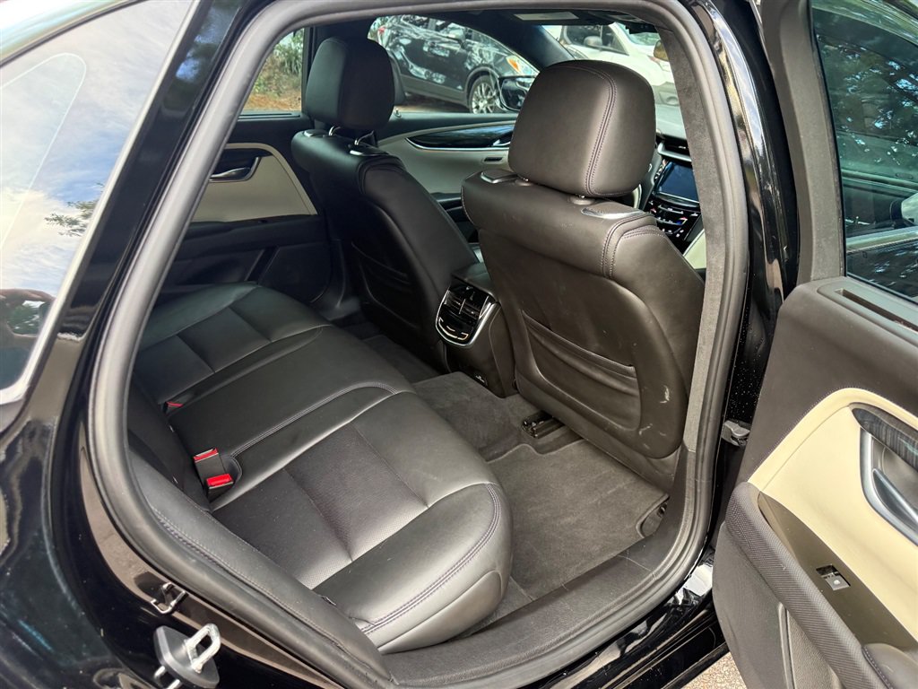 Used 2015 Cadillac XTS Platinum AWD/4WD image 21