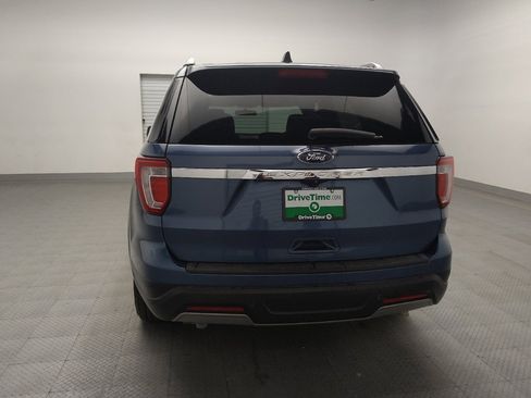 Used 2019 Ford Explorer XLT image 6