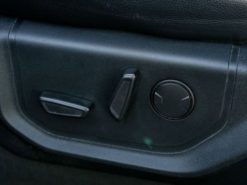 Used 2021 Ford F250 Lariat w/ Lariat Ultimate Package image 22