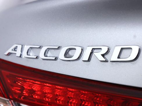 Used 2018 Honda Accord EX-L image 35