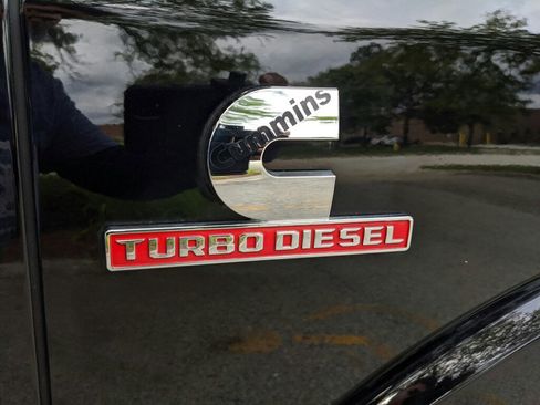 Used 2019 RAM 2500 Limited image 36