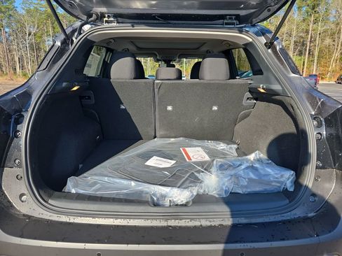 New 2026 Nissan Kicks SV w/ SV Premium Package image 15