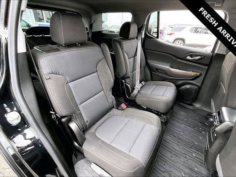 Used 2023 GMC Acadia SLE w/ Driver Convenience Package image 24