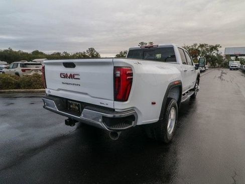 New 2026 GMC Sierra 3500 SLT w/ SLT Premium Package image 9