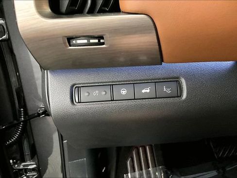 New 2025 Nissan Pathfinder Platinum w/ Lighting Package (N93) image 29