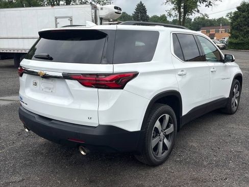 Used 2023 Chevrolet Traverse LT w/ LT Premium Package AWD/4WD image 5