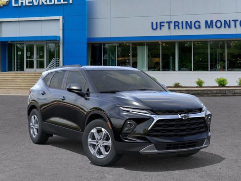 New 2025 Chevrolet Blazer LT w/ Convenience Package FWD image 7