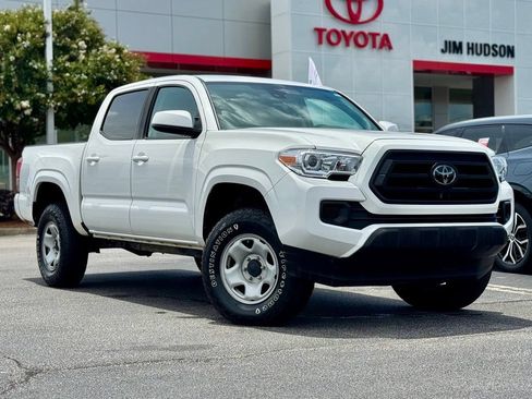 Used 2021 Toyota Tacoma SR AWD/4WD image 2