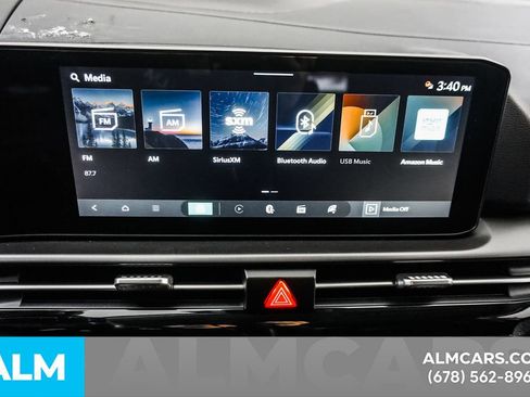 Used 2026 Kia Sportage EX FWD image 32