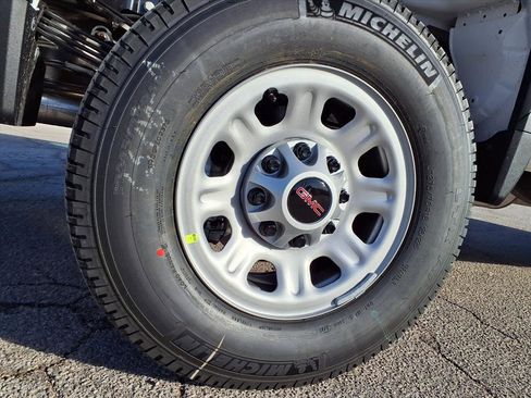 New 2026 GMC Sierra 3500 Pro w/ Convenience Package image 22