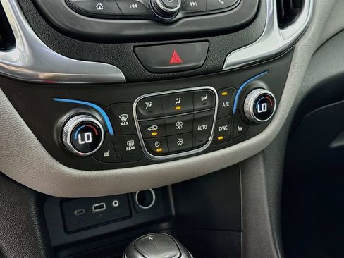Used 2021 Chevrolet Equinox LT AWD/4WD image 18