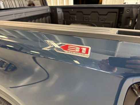 Used 2021 GMC Sierra 1500 Elevation AWD/4WD image 9