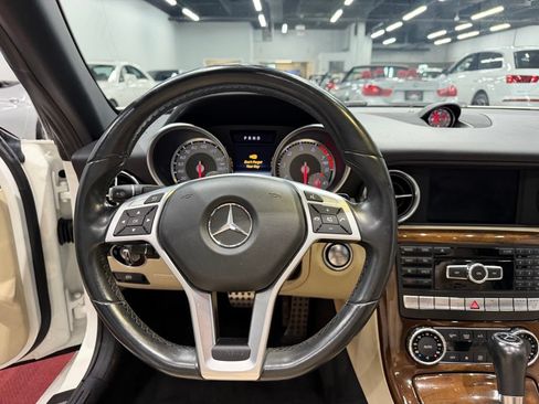 Used 2016 Mercedes-Benz SLK 350 image 31