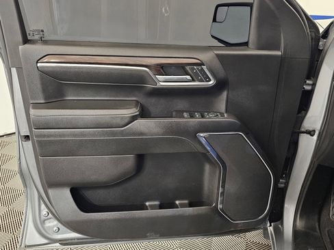 Used 2024 GMC Sierra 1500 SLT image 10