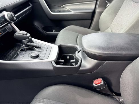 Used 2024 Toyota RAV4 XLE image 21