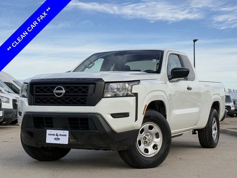 Used 2024 Nissan Frontier S w/ S Utility Package image 2