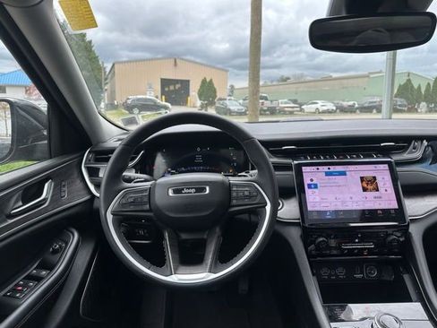 Used 2023 Jeep Grand Cherokee 4WD 4xe image 20