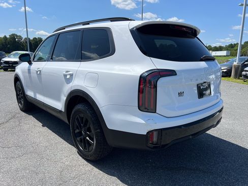 Used 2024 Kia Telluride SX Prestige X-Pro AWD/4WD image 3