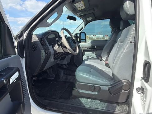 Used 2015 Ford F250 XL w/ XL Appearance Package RWD image 10