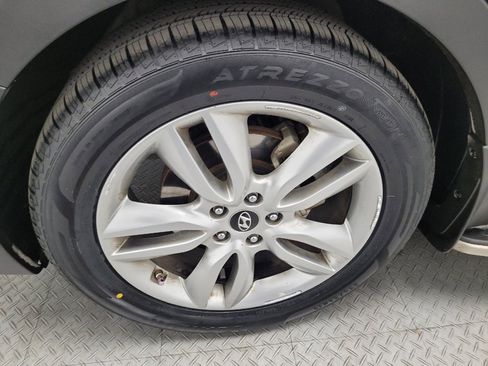 Used 2014 Hyundai Santa Fe Sport 2.0T w/ Technology Package 05 FWD image 31