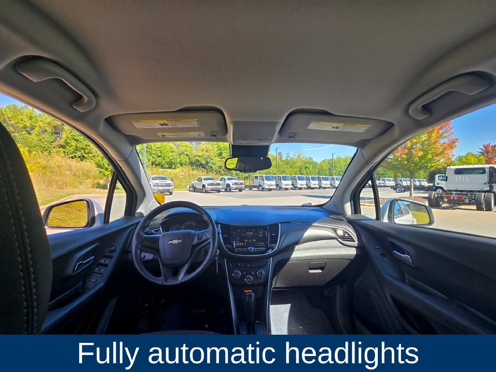 Used 2019 Chevrolet Trax LS FWD image 16