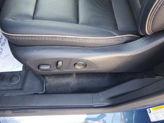 Used 2025 Chevrolet Traverse High Country FWD image 19