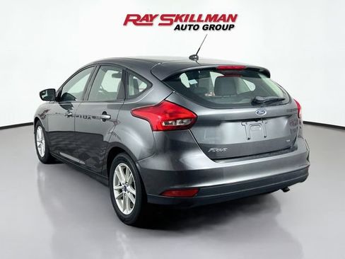 Used 2018 Ford Focus SE FWD image 5