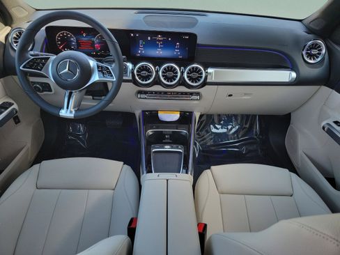 Used 2026 Mercedes-Benz GLB 250 image 14