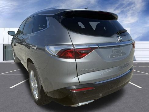 Used 2024 Buick Enclave Essence w/ Experience Buick Package image 11