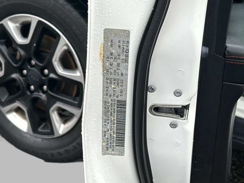 Used 2018 Jeep Compass Trailhawk w/ Navigation Group AWD/4WD image 10