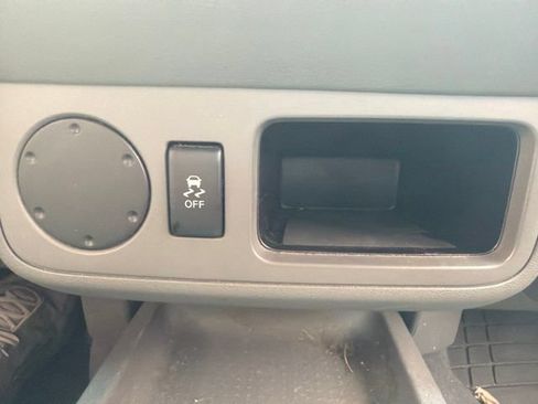 Used 2019 Nissan Frontier SV RWD image 26