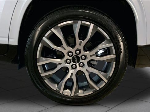 New 2026 GMC Acadia Denali Ultimate w/ LPO, All-Weather Package FWD image 11