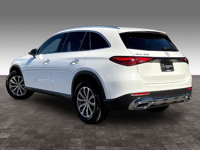 Used 2026 Mercedes-Benz GLC 300 4MATIC image 4