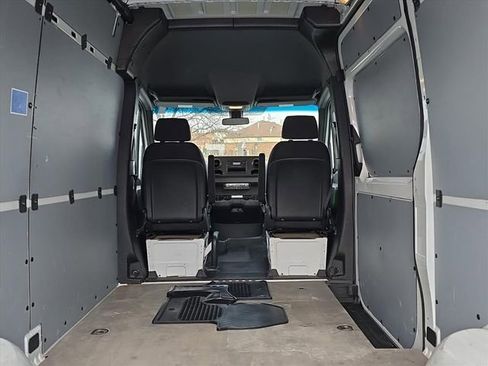 Used 2023 Mercedes-Benz Sprinter 144 Cargo image 10