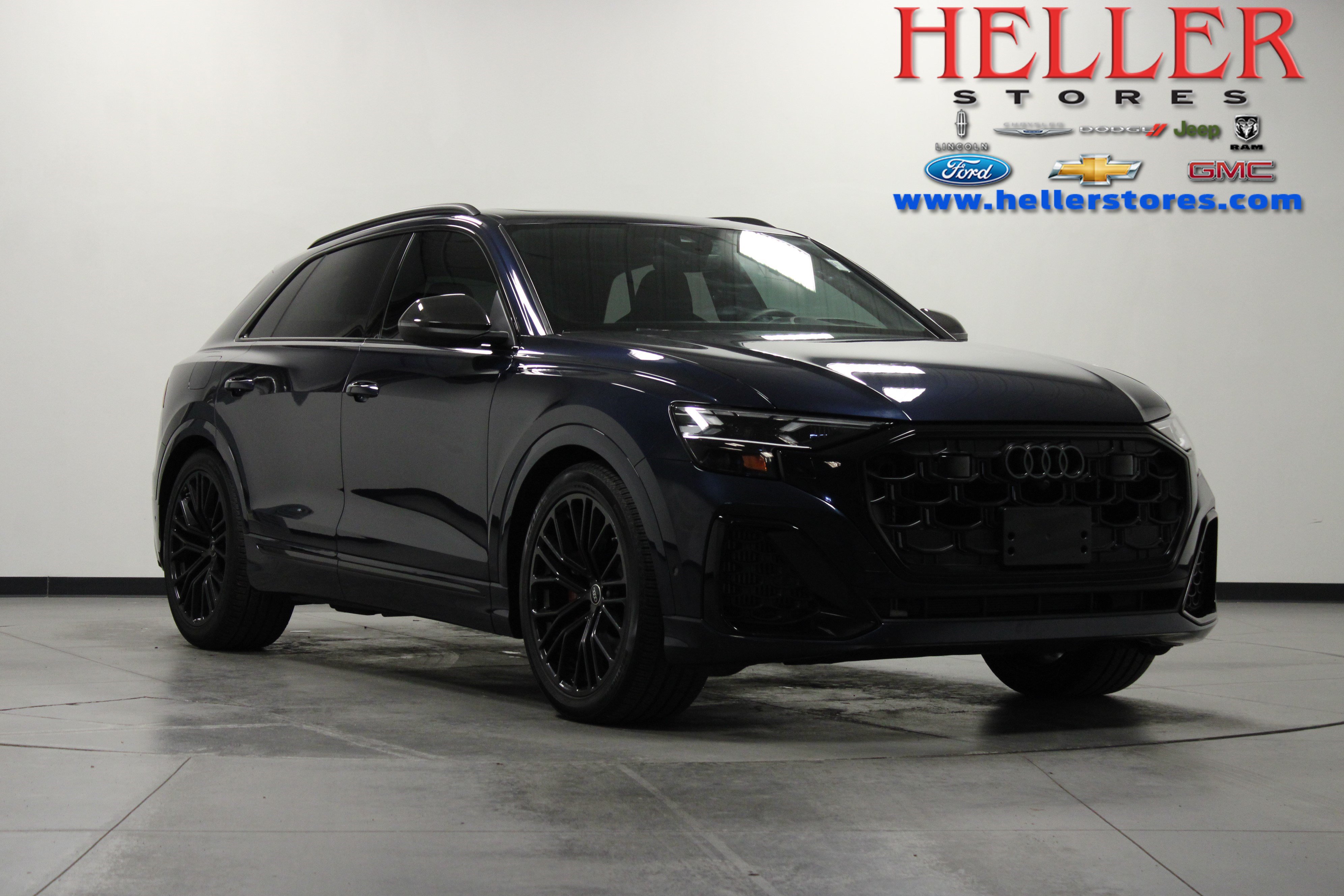 Used 2024 Audi SQ8 Prestige w/ Prestige Package AWD/4WD image 1
