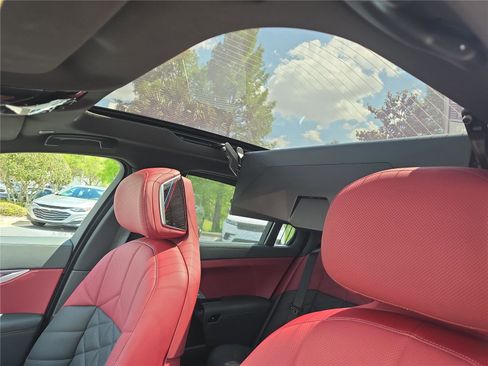 Certified 2023 BMW 740i RWD image 26
