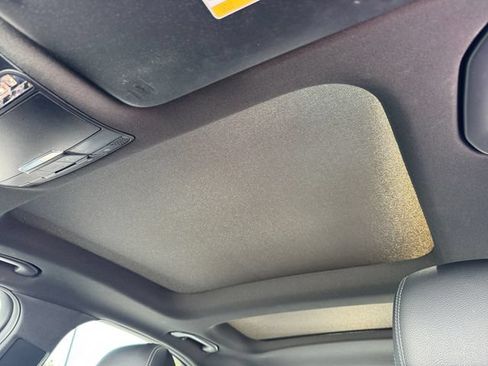Used 2018 Mercedes-Benz C 300 4MATIC Sedan image 22