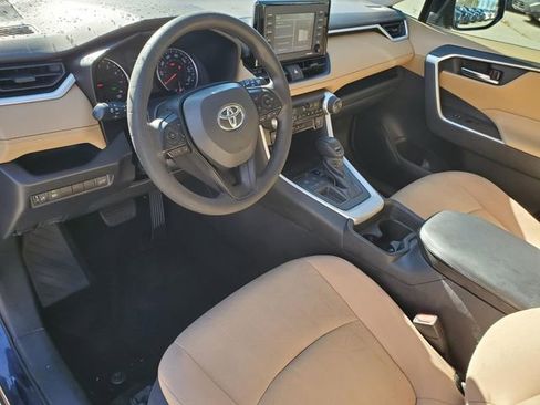 Used 2020 Toyota RAV4 XLE image 15