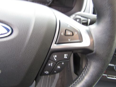 Certified 2019 Ford Edge Titanium w/ Equipment Group 301A image 34